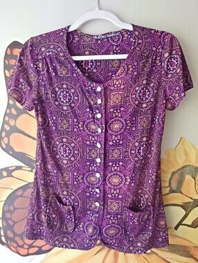 Vintage 70s Purple Snd Golf Patterned Short-Sleeve Button Front Top